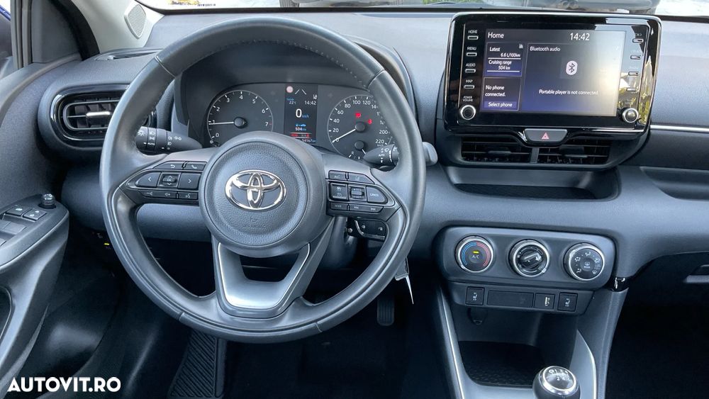 Toyota Yaris 1.5 L Dynamic - 12