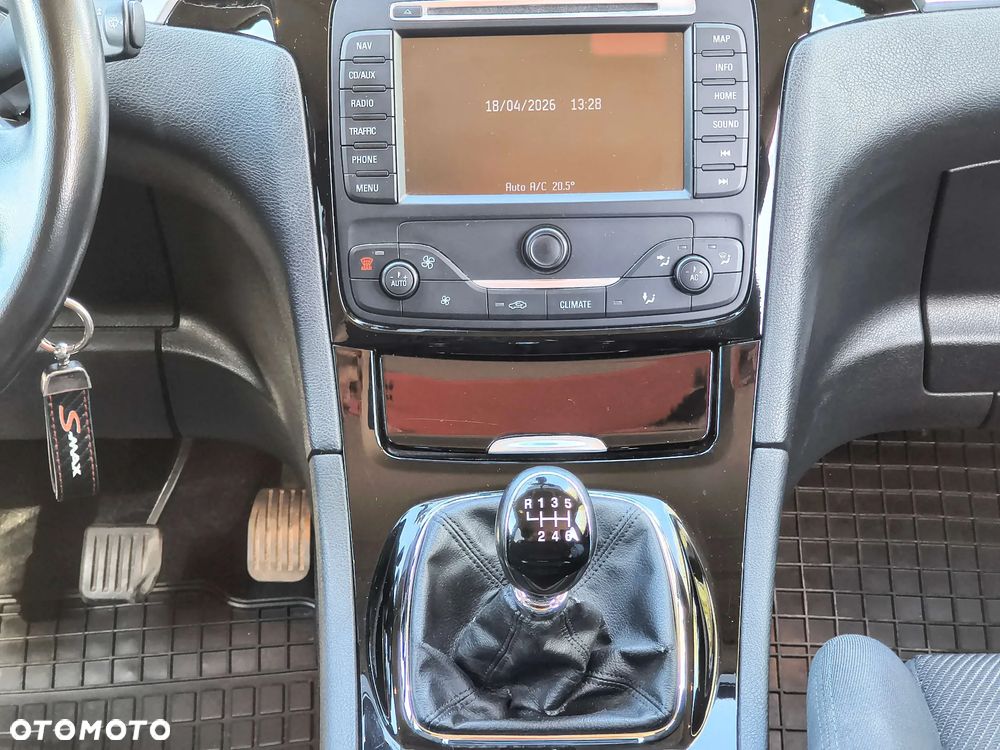 Ford S-Max 2.0 TDCi DPF Titanium - 14