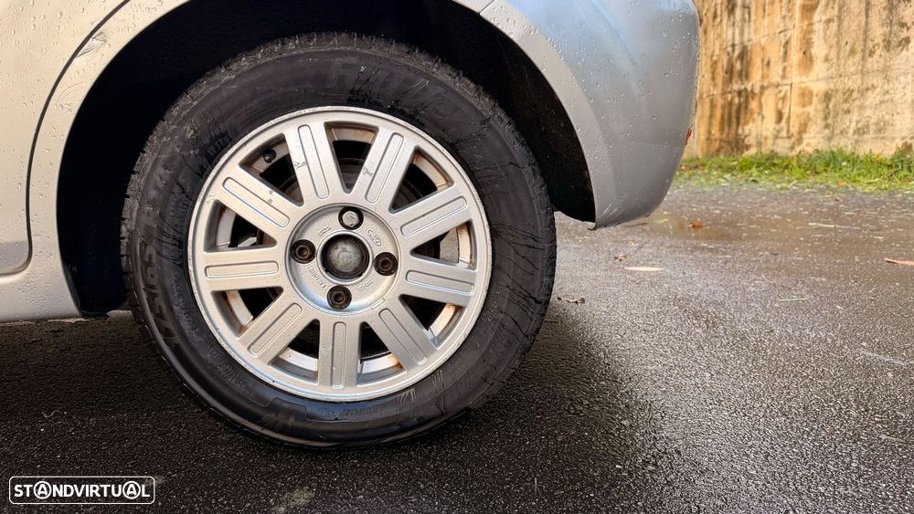 Ford Fiesta 1.25 Ambiente - 12