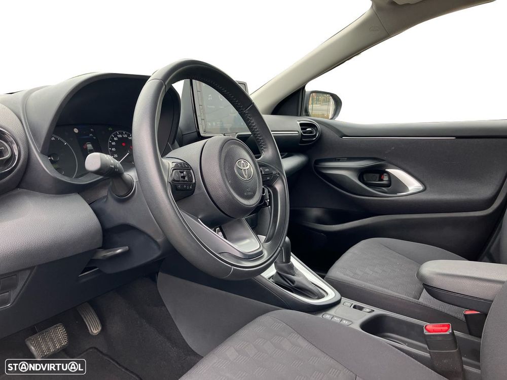 Toyota Yaris 1.5 HDF Comfort Plus - 13