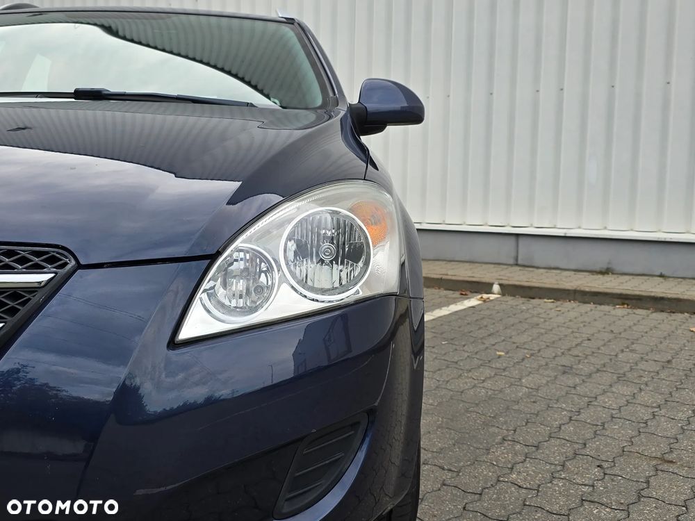 Kia Ceed 1.6 Optimum + - 26