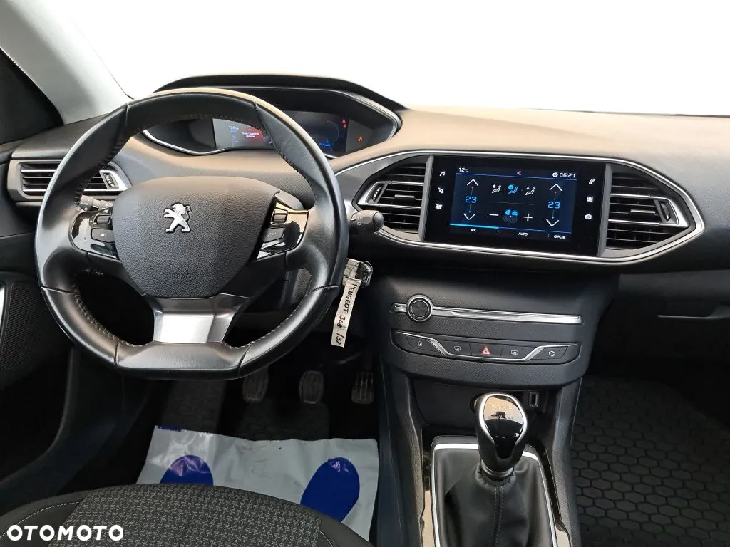 Peugeot 308 SW 1.5 BlueHDi Active S&S - 11