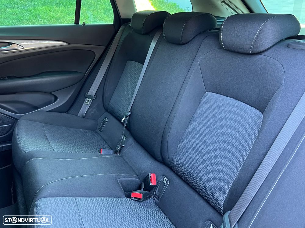 Opel Insignia Sports Tourer 1.6 CDTi Business Edition - 19