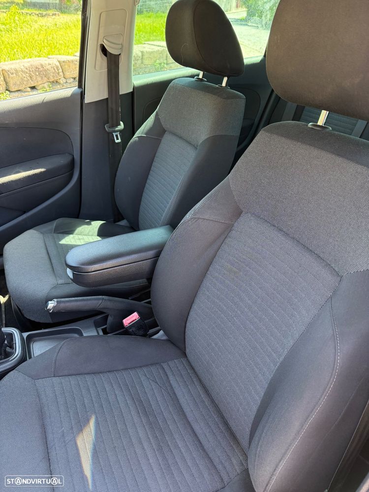 VW Polo 1.6 TDI Blue Motion Trendline - 13