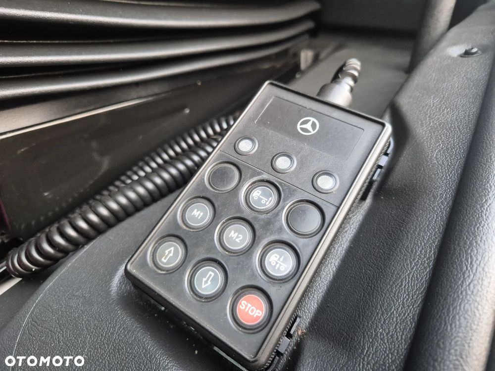 Mercedes-Benz Axor 1833 Chłodnia Mrożnia Winda Euro5 CARRIER SUPRA 950 - 11