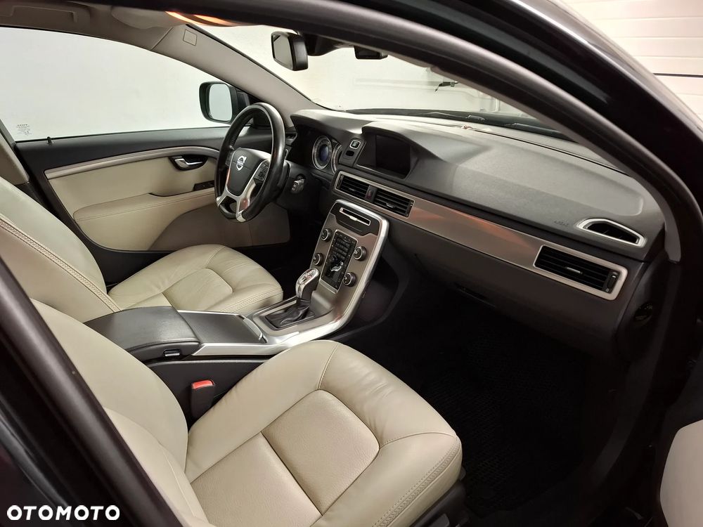 Volvo XC 70 D4 AWD Summum EU6 - 11