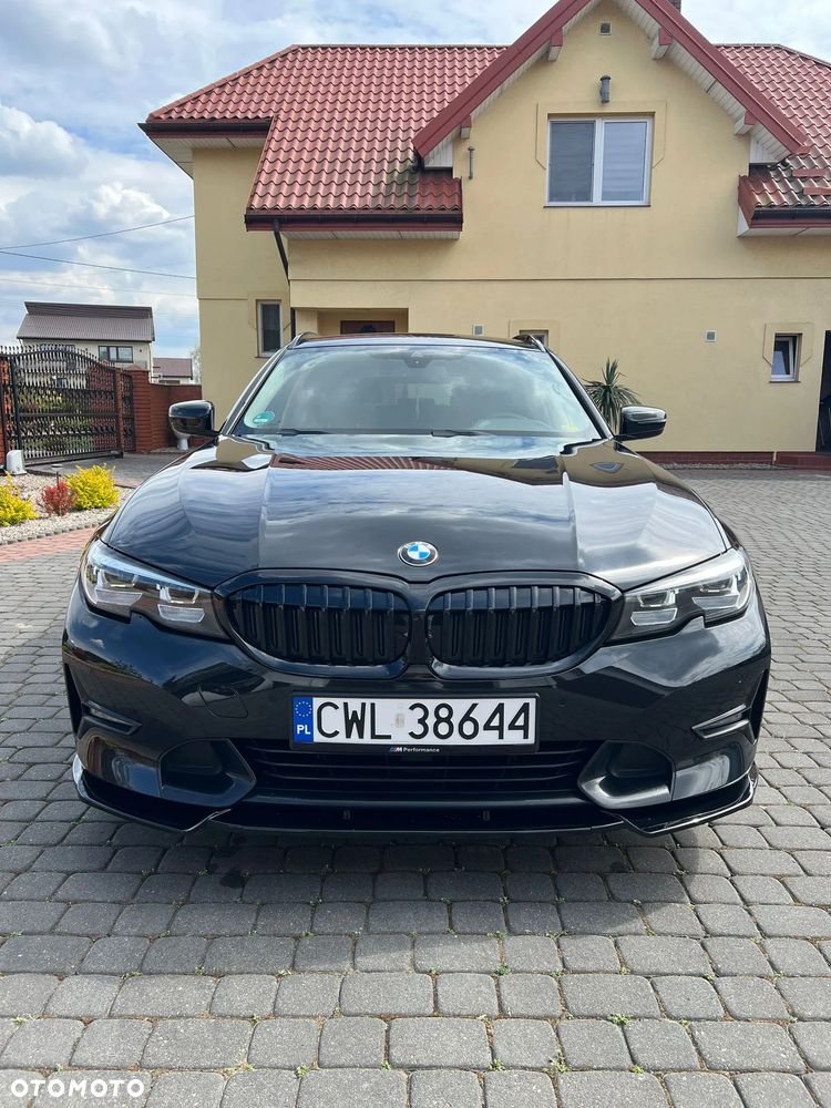 BMW Seria 3 320d Sport Line - 2
