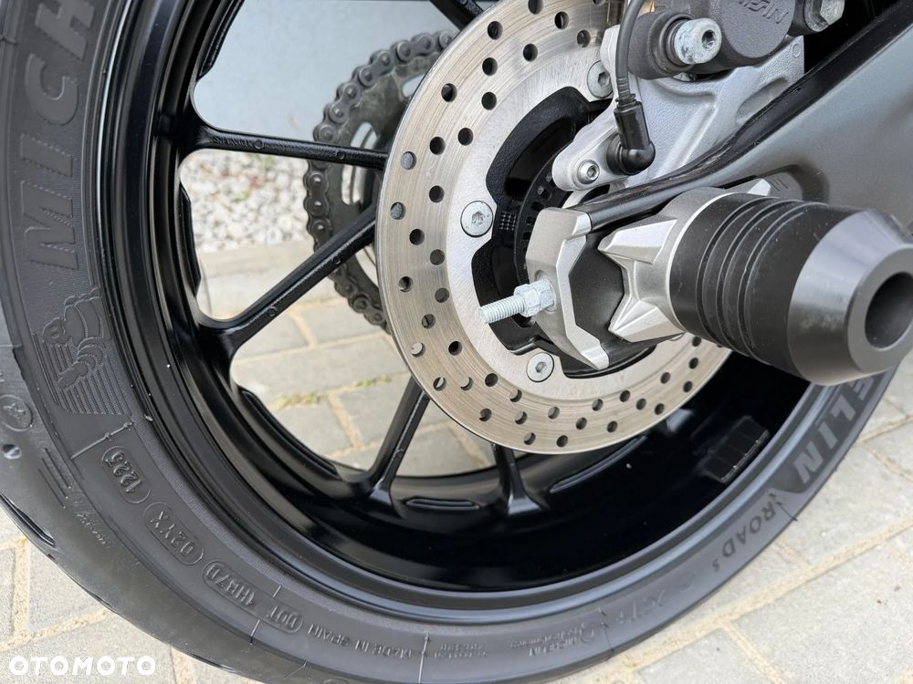 Yamaha MT - 25