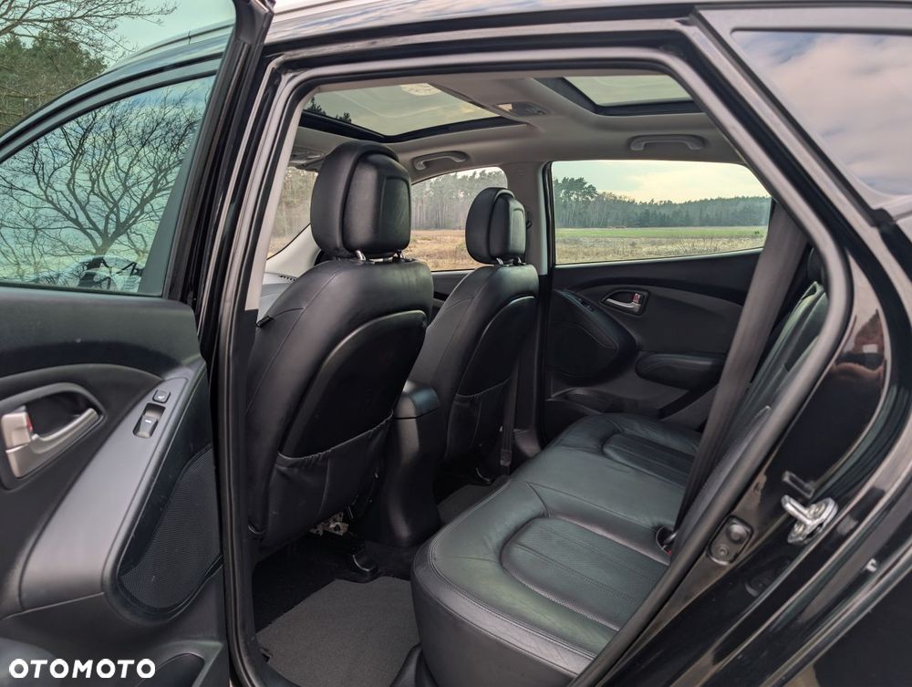 Hyundai ix35 1.7 CRDi 2WD blue Finale Silver - 16