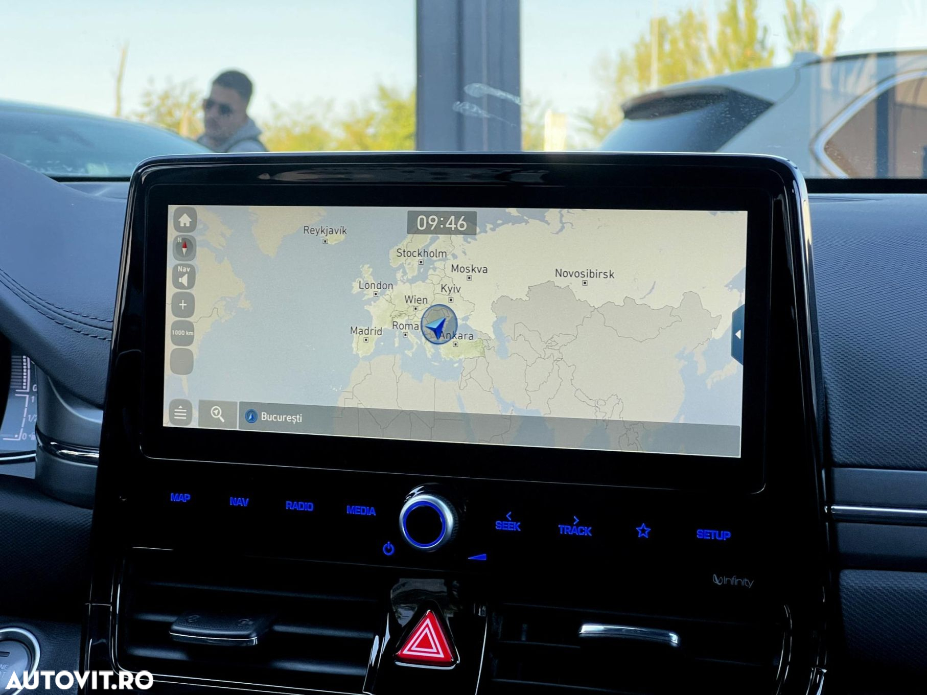 Hyundai IONIQ - 11