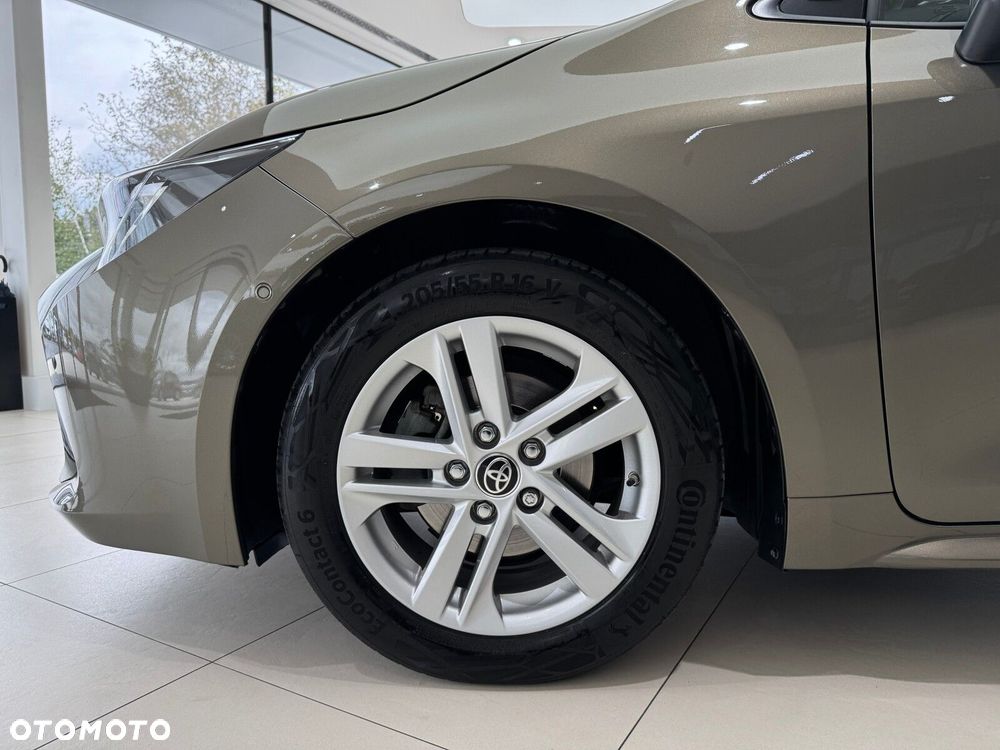 Toyota Corolla 1.8 Hybrid Comfort - 18