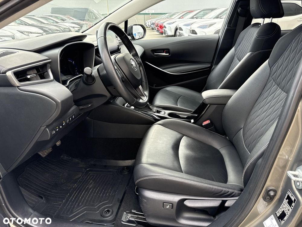 Toyota Corolla 1.8 Hybrid Executive - 14