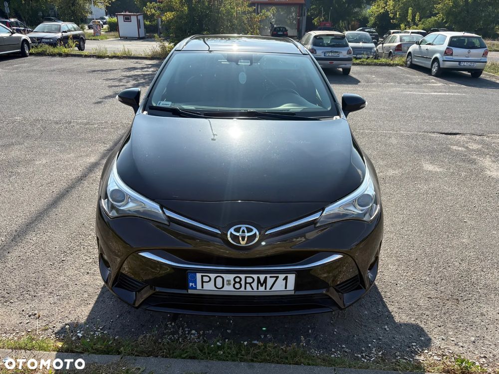 Toyota Avensis 2.0 D-4D Premium - 6