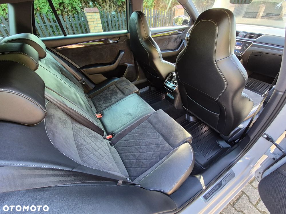 Skoda Superb 2.0 TDI 4x4 Sportline DSG - 14