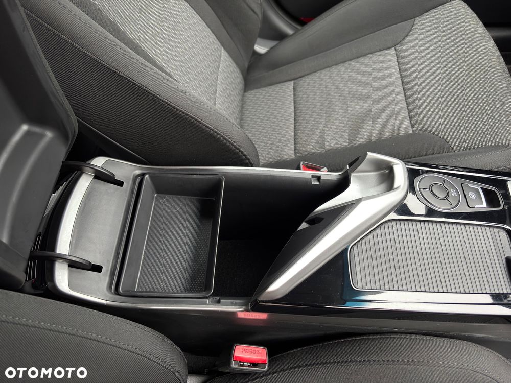 Hyundai i40 1.6 GDI Classic - 26