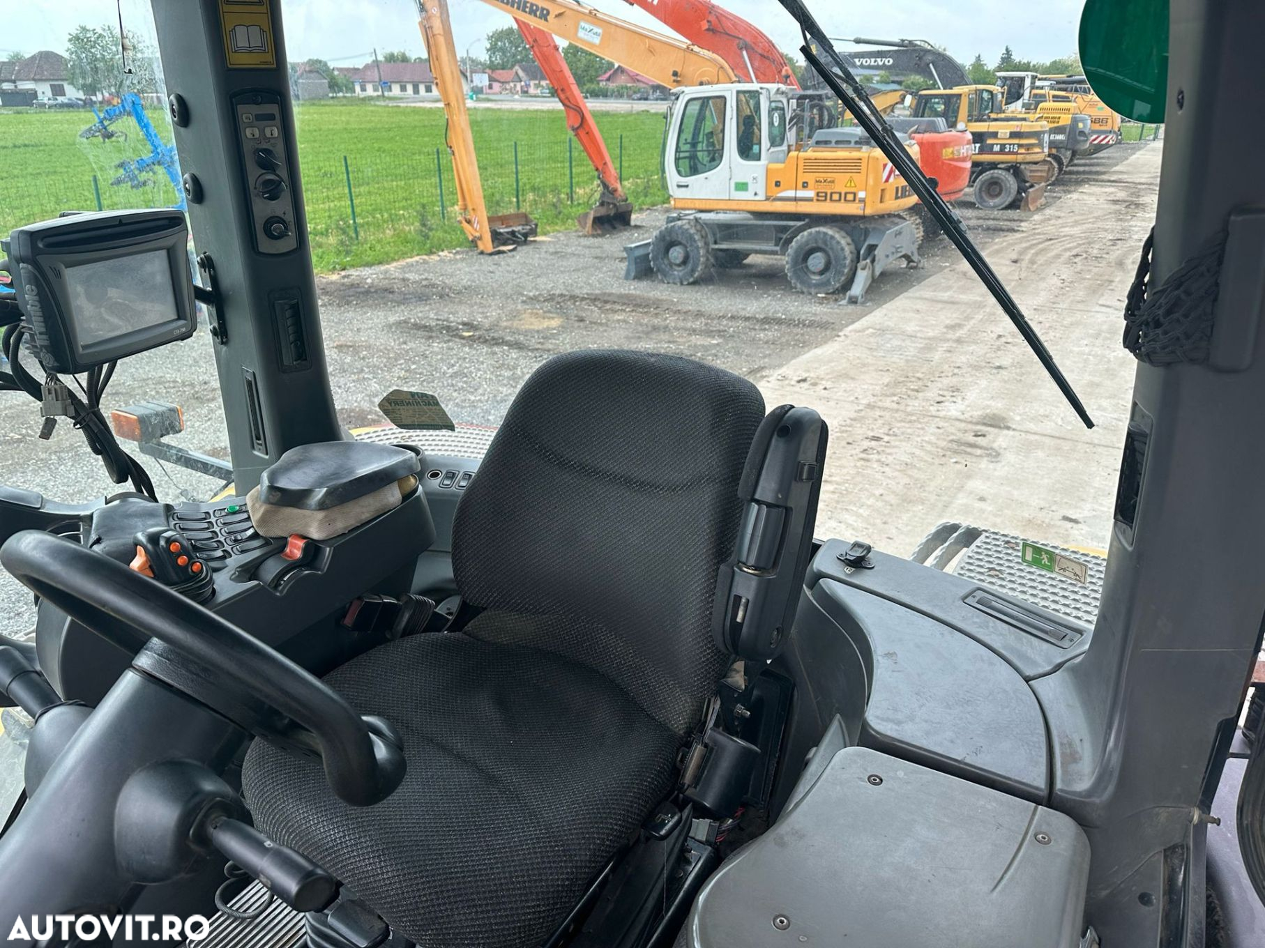 Challenger 865C Tractor - 3