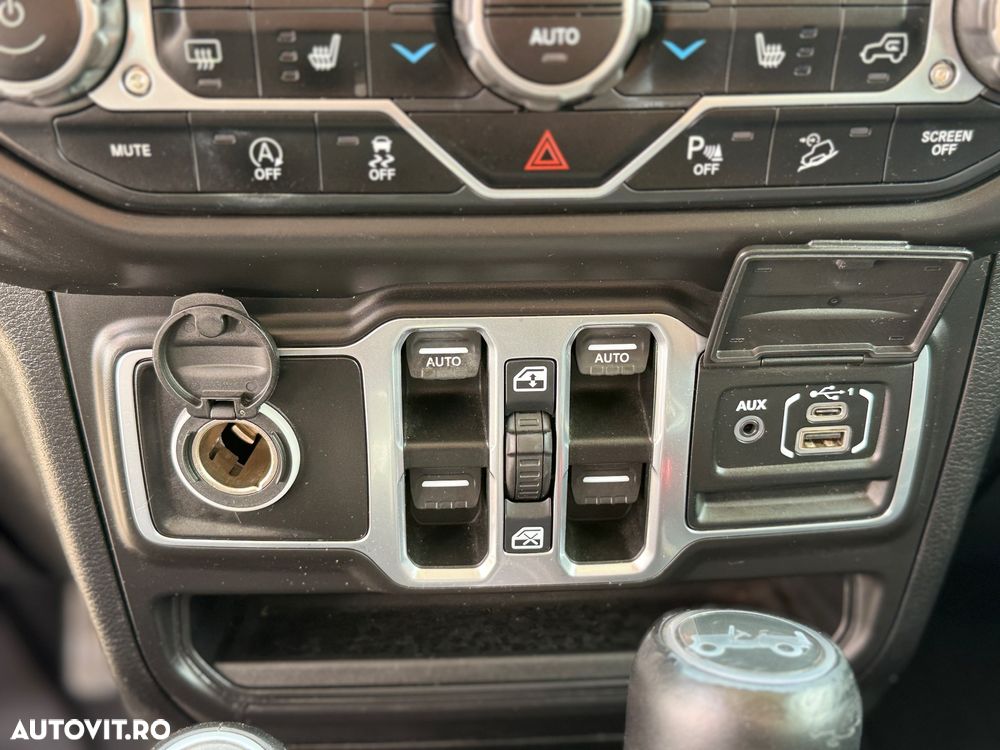 Jeep Wrangler Unlimited 3.6 Automatik Sahara - 9