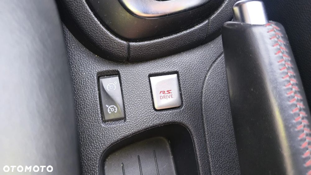 Renault Clio TCe 220 EDC R.S Trophy - 31