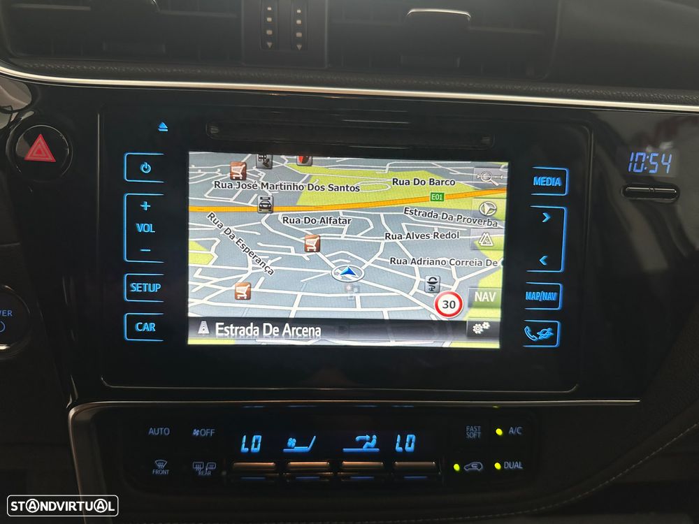 Toyota Auris 1.8 HSD Comfort +P.Sport+Navi - 26