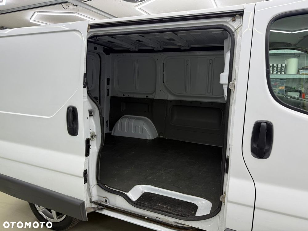 Opel Vivaro - 27
