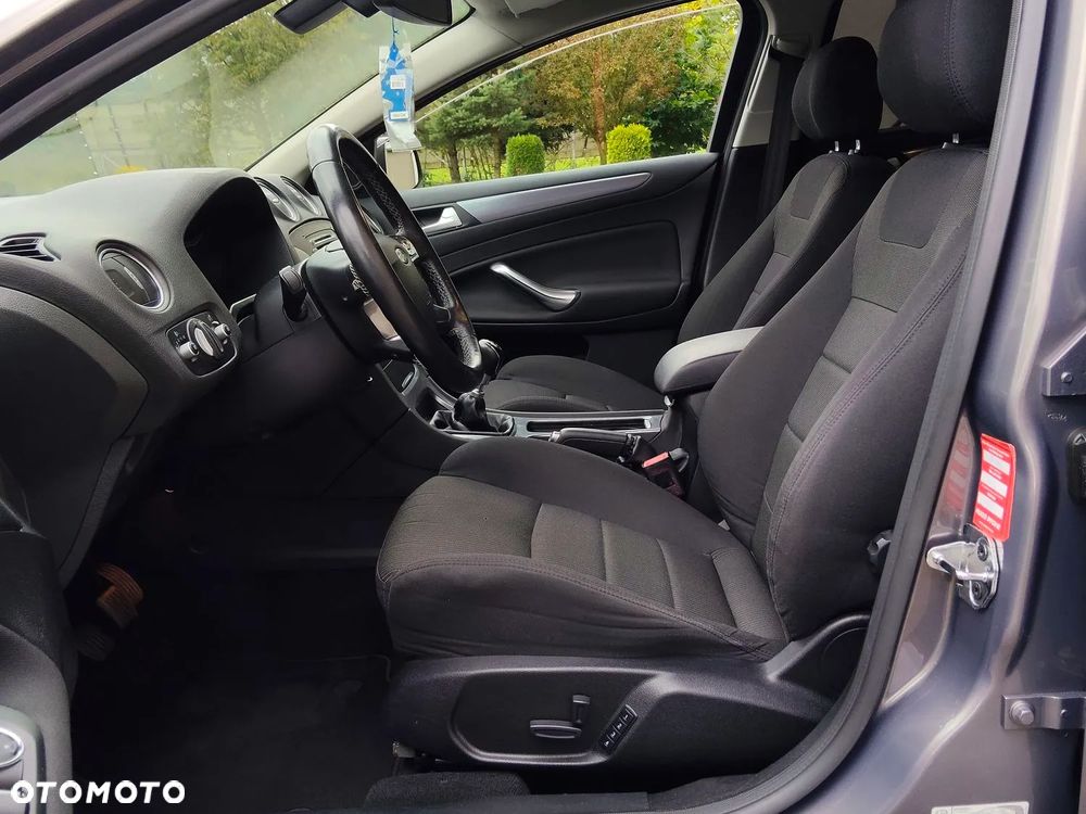 Ford Mondeo Turnier 2.0 TDCi Titanium - 20