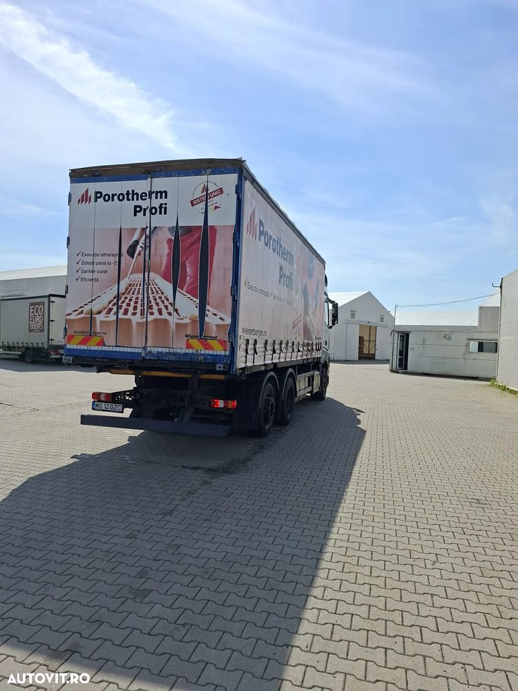 Mercedes-Benz Actros - 4