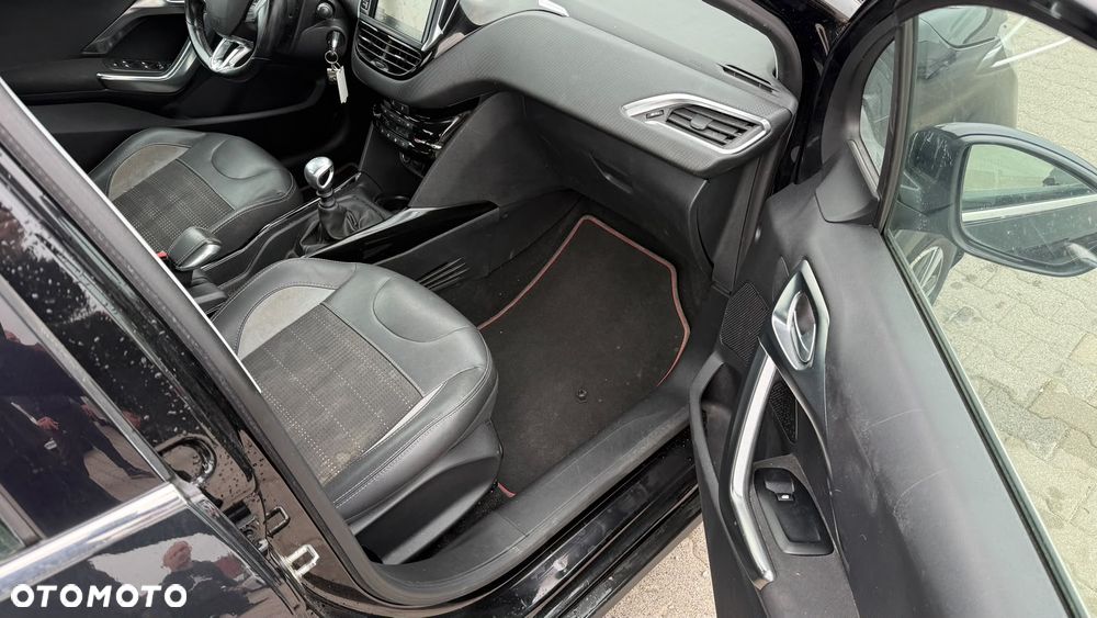 Peugeot 2008 BlueHDi 100 Active - 10