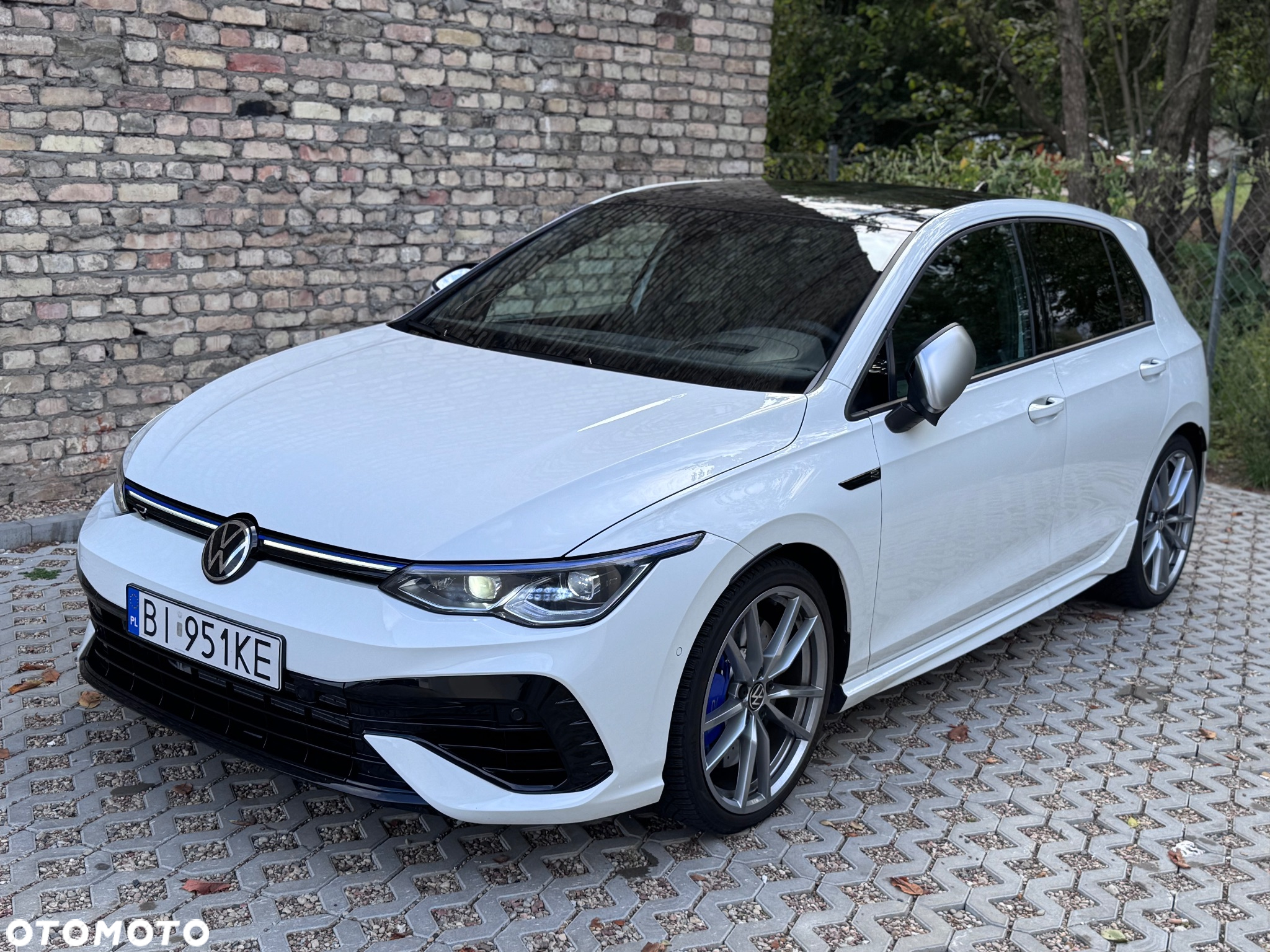 Volkswagen Golf - 6