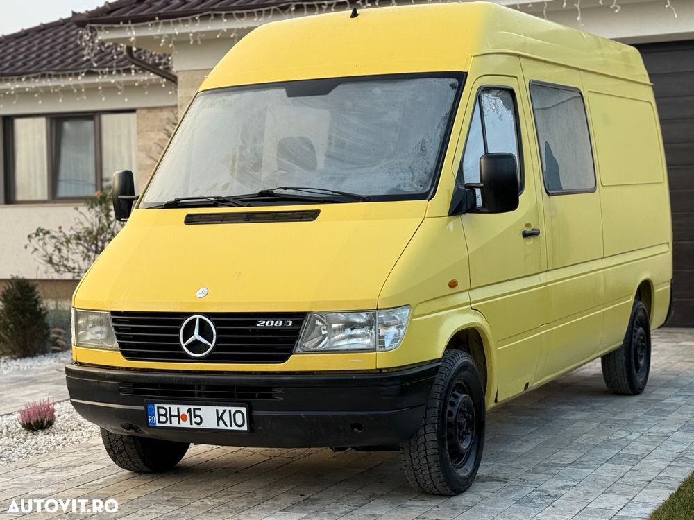 Mercedes-Benz 208 - 1