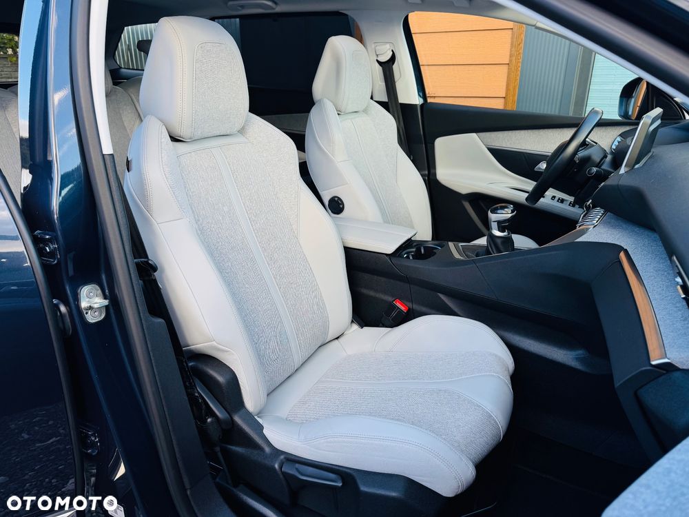 Peugeot 5008 1.5 BlueHDI Allure S&S - 25
