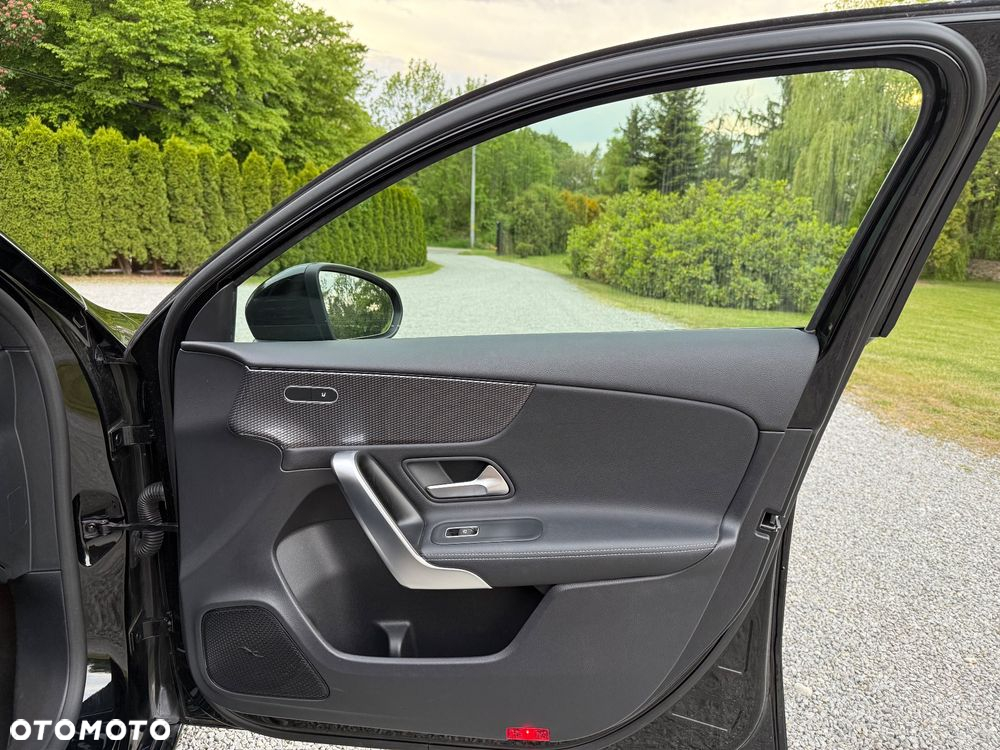 Mercedes-Benz Klasa A 250 4-Matic Progressive 7G-DCT - 30