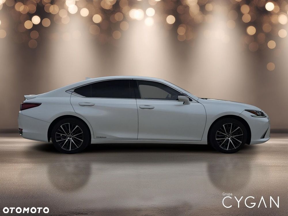 Lexus ES 300h Business Edition - 8