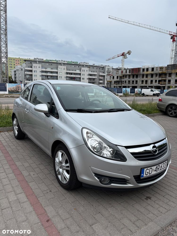 Opel Corsa 1.2 16V Essentia - 2