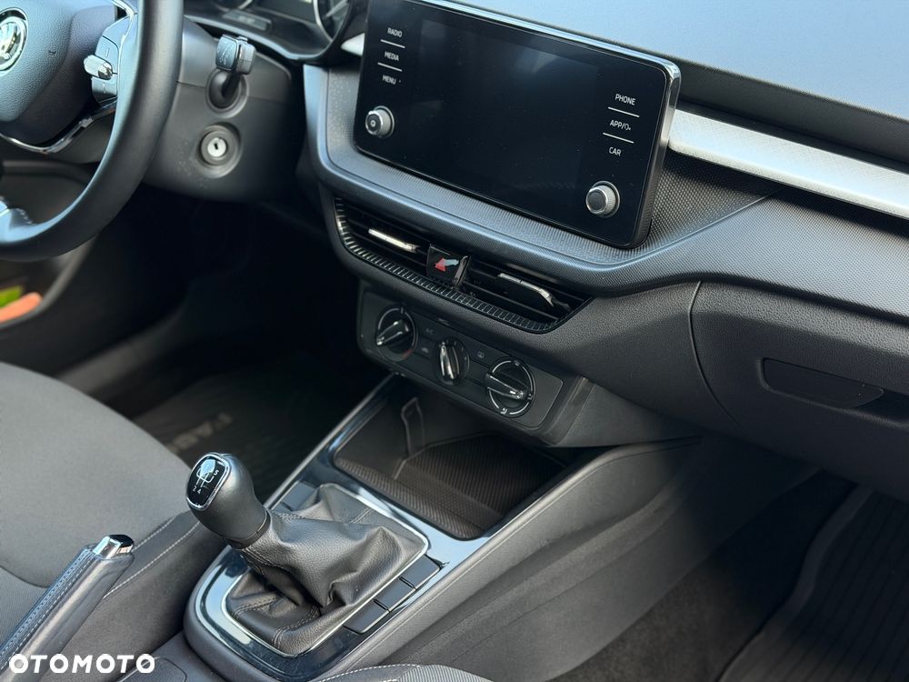 Skoda Fabia 1.0 Ambition - 11