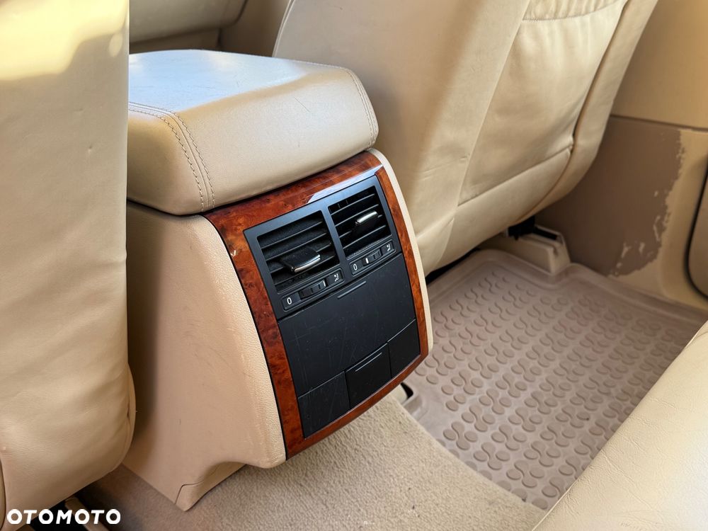 Volkswagen Touareg 3.0 V6 TDI Tiptr - 19