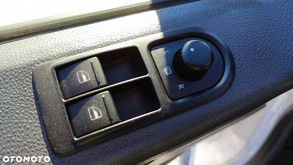 Volkswagen Transporter - 26