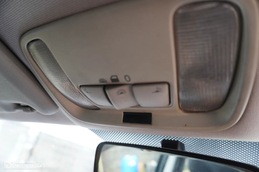 Volvo S40 1.9 D CR - 23