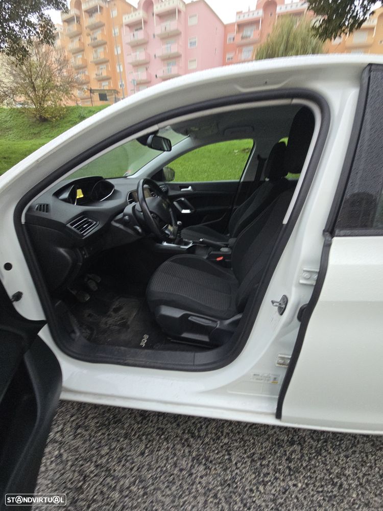 Peugeot 308 1.5 BlueHDi Style - 19