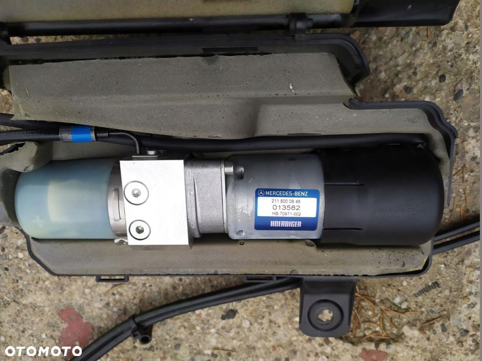 MERCEDES W211 LIFT SIŁOWNIK POMPA KLAPY 2118000848 - 3