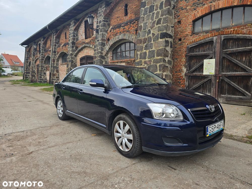 Toyota Avensis 1.8 VVT-i Luna - 3