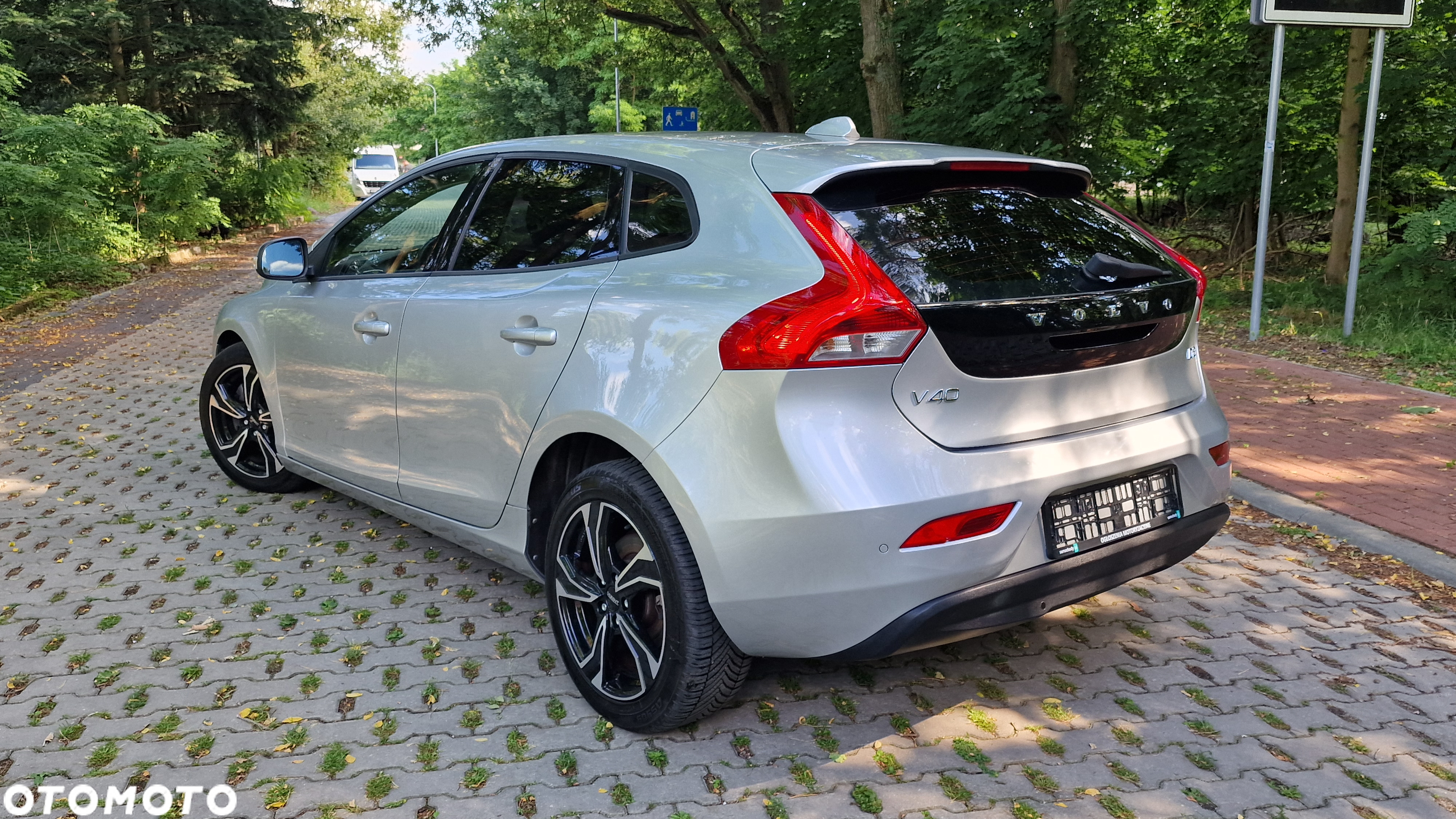 Volvo V40 D2 Drive-E Base - 4