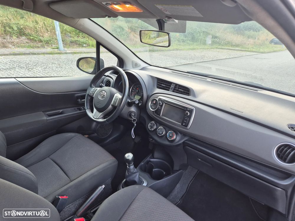 Toyota Yaris 1.4 D-4D ACtive+AC 99g - 13