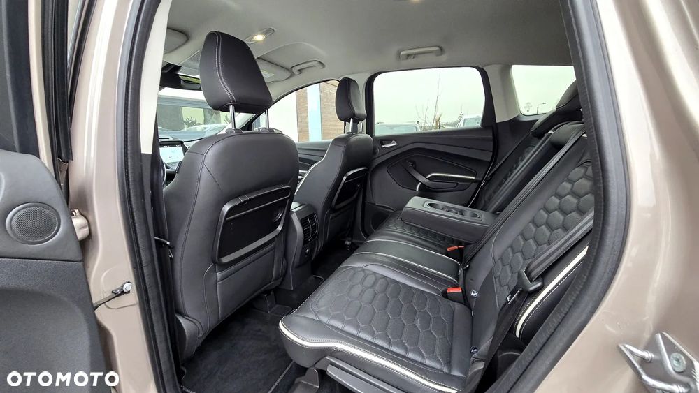 Ford Kuga 2.0 TDCi 4x4 Vignale - 28