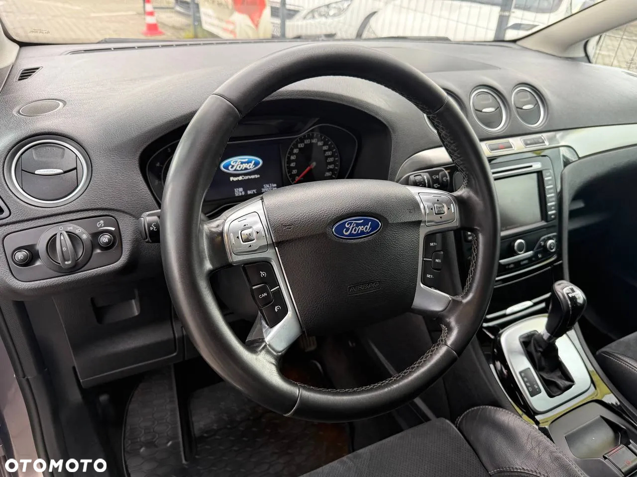 Ford S-Max 2.0 TDCi DPF Business Edition - 24