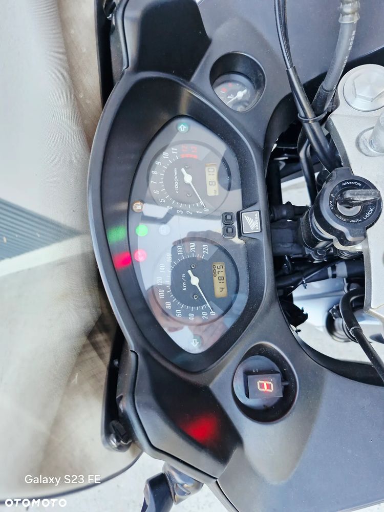 Honda CBF - 7