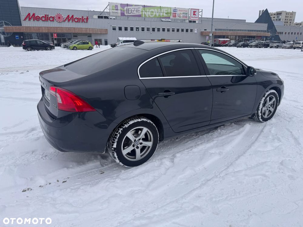 Volvo S60 D2 Momentum - 6