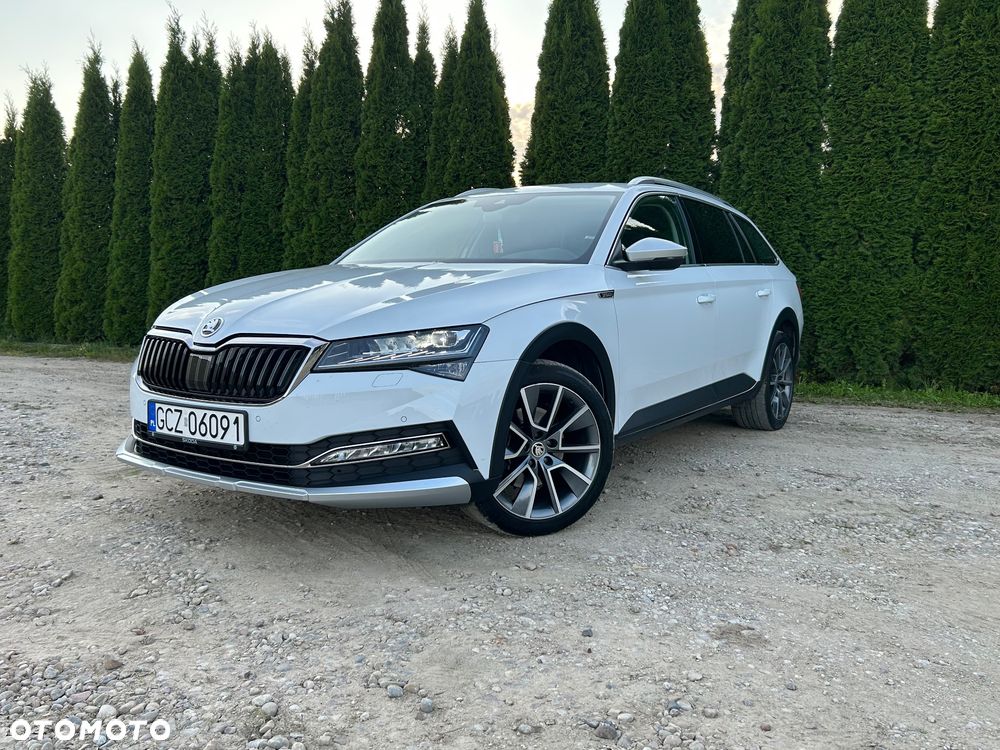 Skoda Superb 2.0 TDI SCR 4x4 Scout DSG - 12