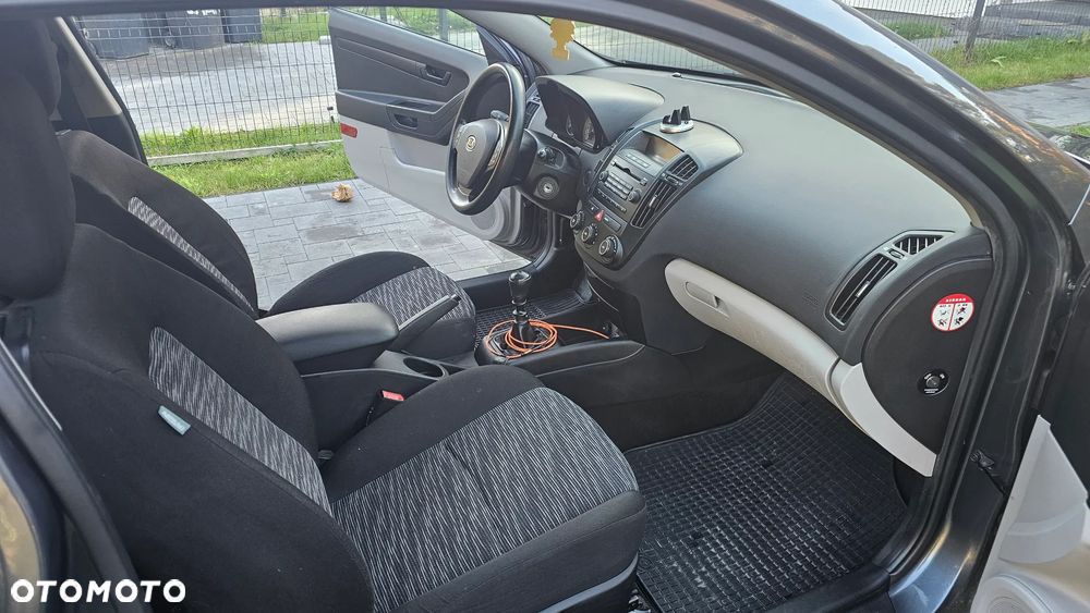 Kia ProCeed 1.4 Comfort - 13