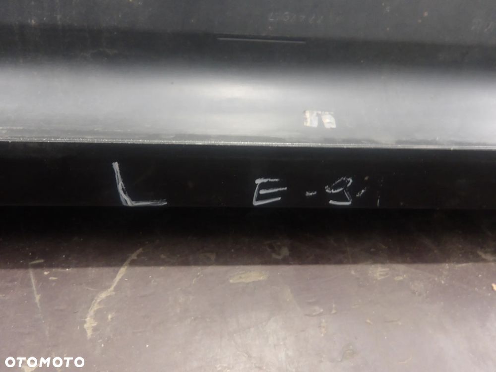 BMW E91 KOMBI 2.0D LISTWA PROGOWA NAKŁADKA PRAWA LEWA - 3