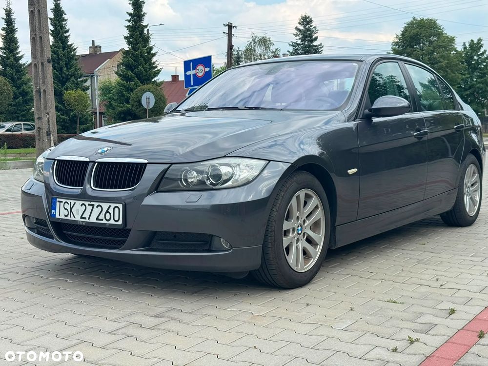 BMW Seria 3 318i - 5
